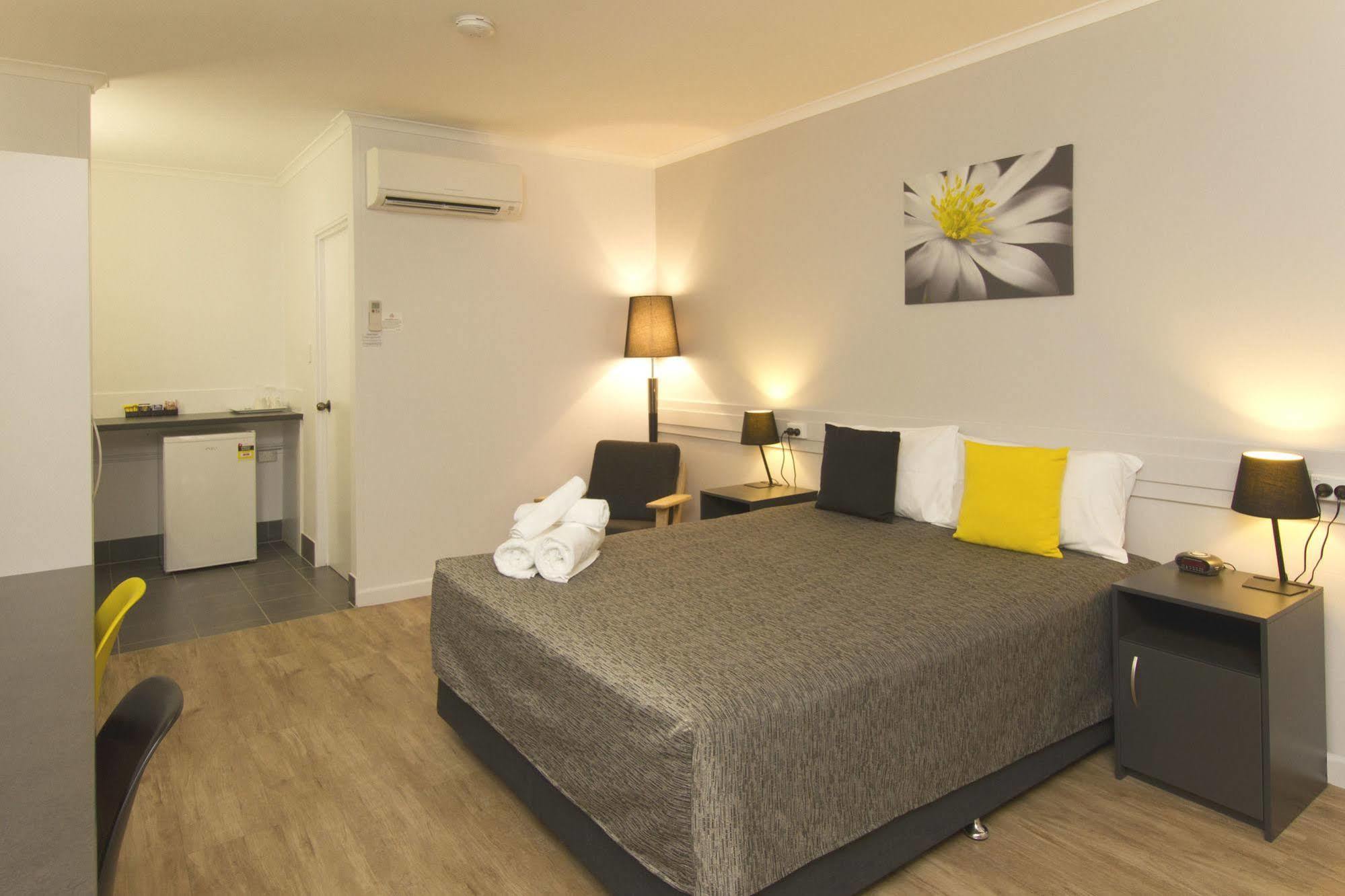 Glenmore Palms Motel Rockhampton Esterno foto